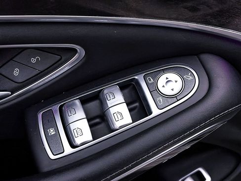 Used 2016 Mercedes-Benz S 550 Sedan image 18