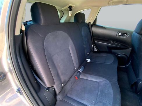 Used 2015 Nissan Rogue S w/ Convenience Package AWD/4WD image 19