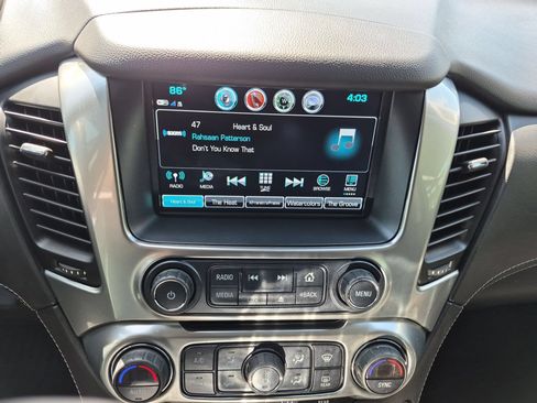 Used 2020 Chevrolet Tahoe LT RWD image 17