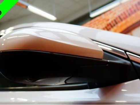 Used 2020 Buick Encore GX Essence w/ Experience Buick Package image 90