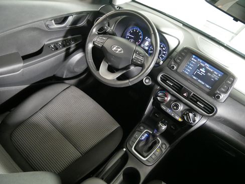 Used 2018 Hyundai Kona SEL AWD/4WD image 9
