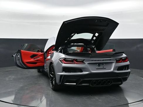Used 2025 Chevrolet Corvette Z06 w/ Stealth Interior Trim Package RWD image 48