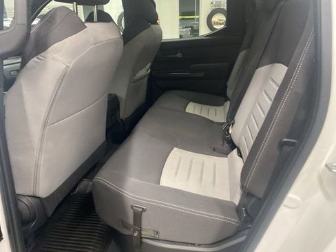 Used 2024 Toyota Tacoma TRD Sport image 29