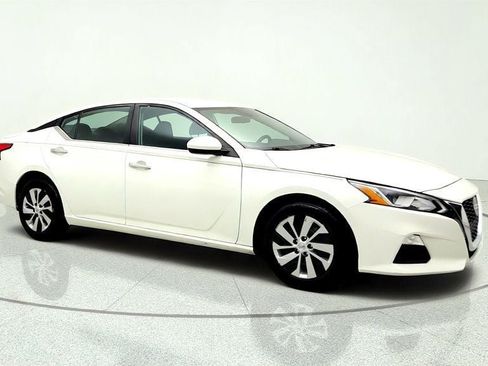 Used 2020 Nissan Altima 2.5 S FWD image 3