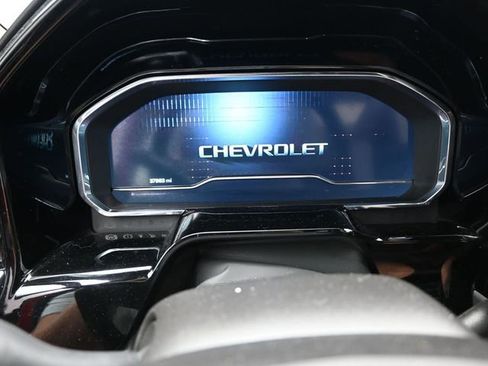 Used 2023 Chevrolet Silverado 1500 LT w/ Protection Package AWD/4WD image 11