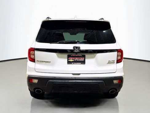 Used 2021 Honda Passport Elite image 8