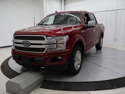 Used 2018 Ford F150 Platinum w/ Equipment Group 701A Luxury image 8