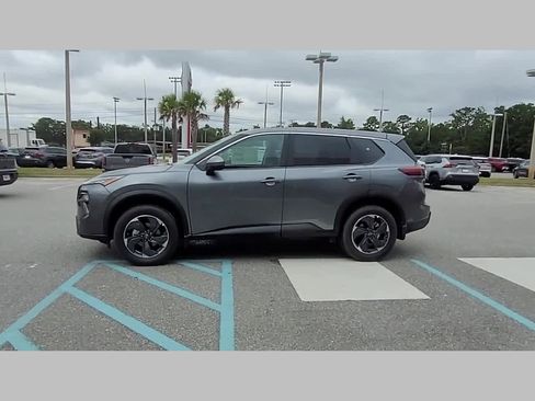 New 2026 Nissan Rogue SV image 22