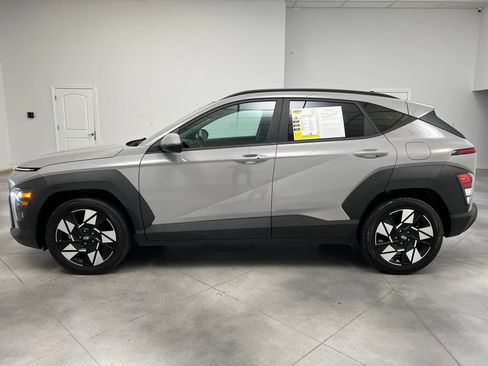 Used 2024 Hyundai Kona SEL FWD image 5