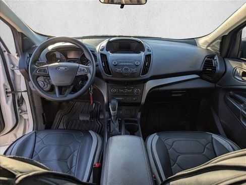 Used 2019 Ford Escape S image 17