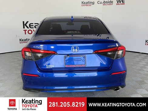 Used 2022 Honda Civic Sport image 6