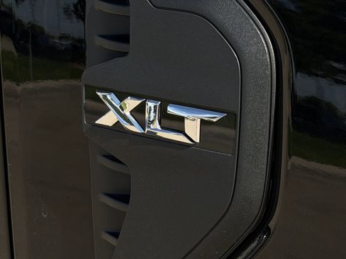 New 2026 Ford Ranger XLT w/ Equipment Group 301A High AWD/4WD image 9