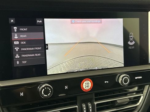 New 2025 Porsche Macan image 28