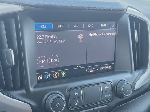 Used 2024 GMC Terrain SLT FWD image 25