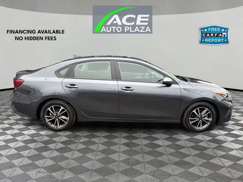 Used 2023 Kia Forte LXS image 4
