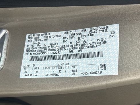 Used 2017 Ford Escape SE FWD image 27