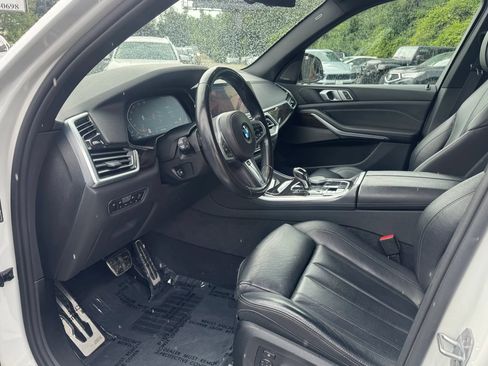 Used 2019 BMW X5 xDrive40i w/ M Sport Package AWD/4WD image 13