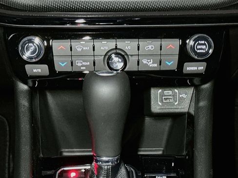 New 2026 Jeep Compass Limited AWD/4WD image 10
