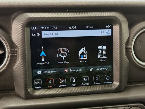 Used 2023 Jeep Wrangler Sahara image 22