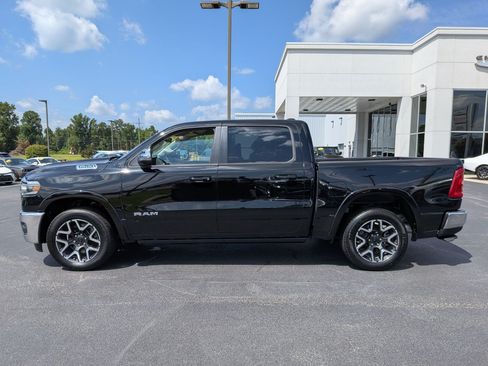 Used 2026 RAM 1500 Laramie AWD/4WD image 8