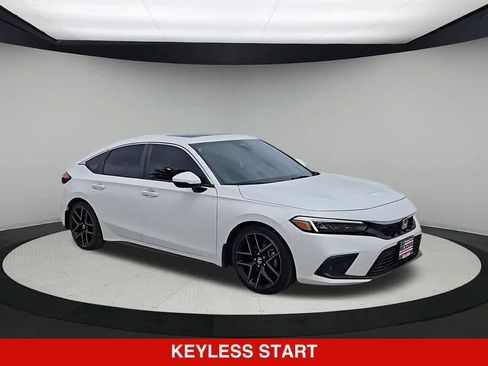 Used 2024 Honda Civic Sport Touring image 2