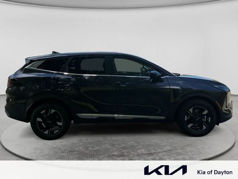 Used 2026 Kia Sportage LX FWD image 4