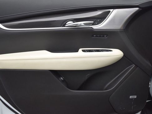 Certified 2023 Cadillac XT6 Sport w/ Technology Package image 9