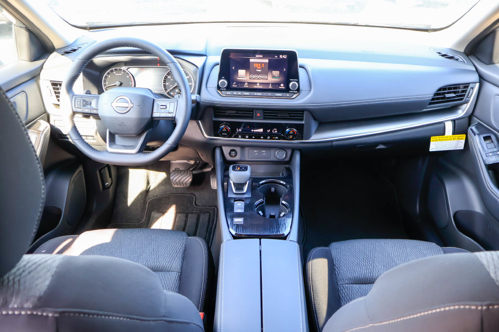 New 2026 Nissan Rogue SV FWD image 6