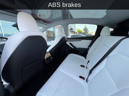 Used 2026 Tesla Model Y AWD image 6