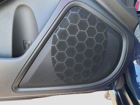 Certified 2025 Subaru Outback Premium image 24