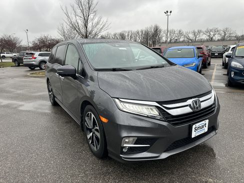Used 2019 Honda Odyssey Elite image 2