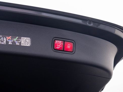 New 2026 Mercedes-Benz GLC 350e 4MATIC image 30