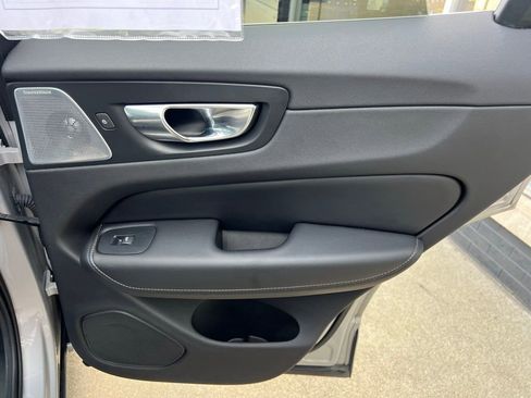 Used 2022 Volvo XC60 T8 Inscription w/ Advanced Package image 25