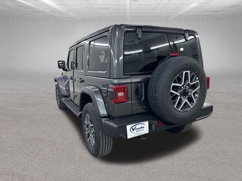 New 2026 Jeep Wrangler Unlimited Sahara AWD/4WD image 8