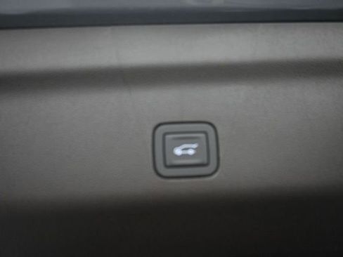 New 2026 Chevrolet Tahoe Z71 w/ Z71 Off-Road Package AWD/4WD image 9