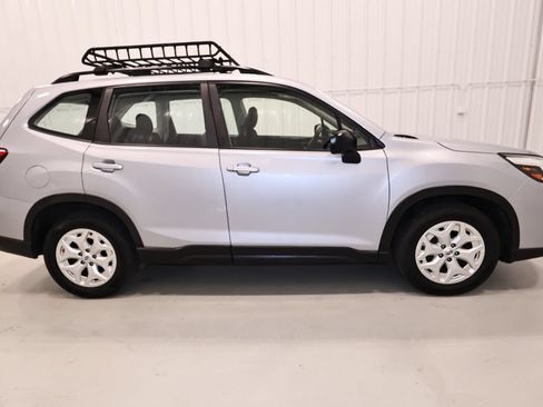 Used 2019 Subaru Forester w/ Alloy Wheel Package AWD/4WD image 2