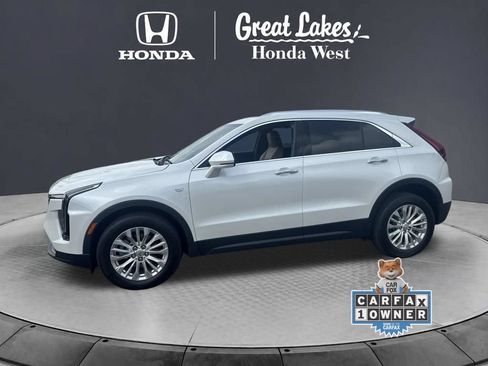 Used 2024 Cadillac XT4 Luxury w/ Cold Weather Package AWD/4WD image 16