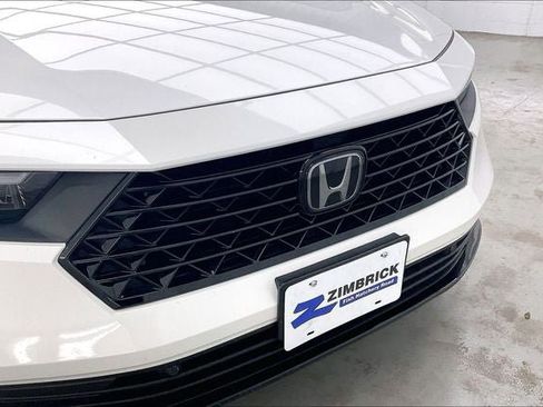 Used 2024 Honda Accord Touring image 31