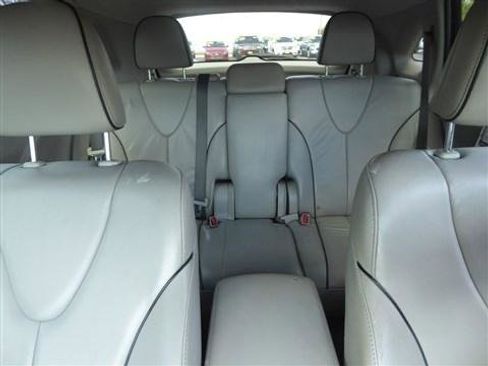 Used 2013 Toyota Venza XLE image 14