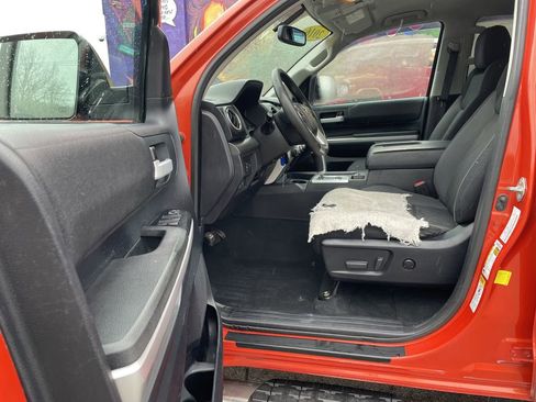 Used 2016 Toyota Tundra SR5 w/ TRD Off Road Package image 14