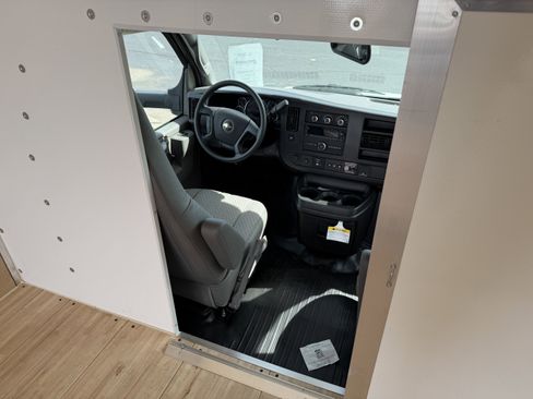 New 2026 Chevrolet Express 4500 w/ Power Convenience Package RWD image 25