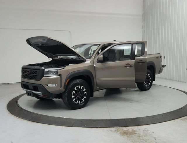 Used 2024 Nissan Frontier PRO-4X w/ Off-Road Protection Package AWD/4WD image 11