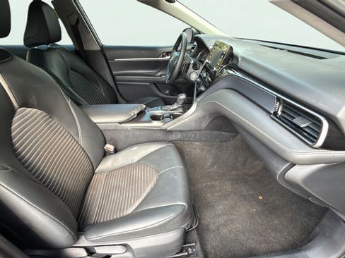 Used 2024 Toyota Camry SE FWD image 20