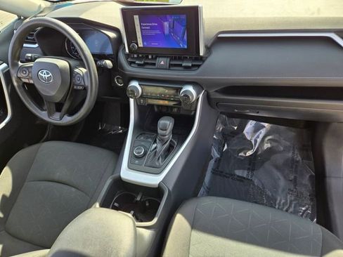 Certified 2025 Toyota RAV4 XLE image 17