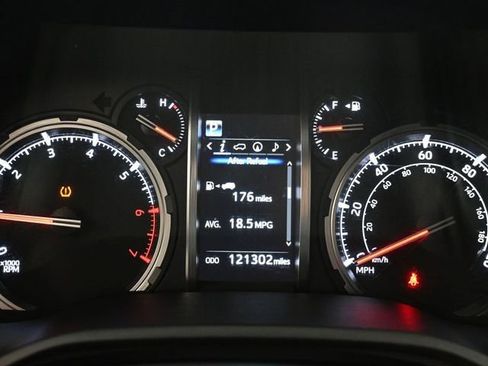 Used 2021 Toyota 4Runner TRD Off-Road Premium image 29