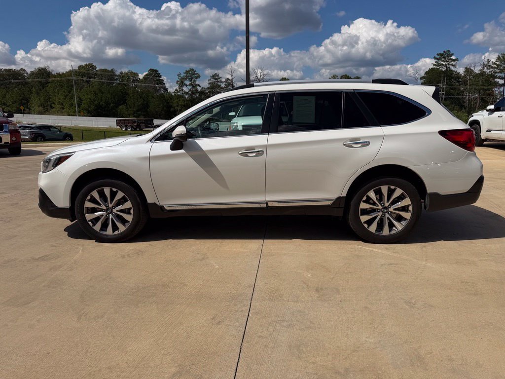 Used 2019 Subaru Outback 3.6R Touring w/ Popular Package #3A AWD/4WD image 2