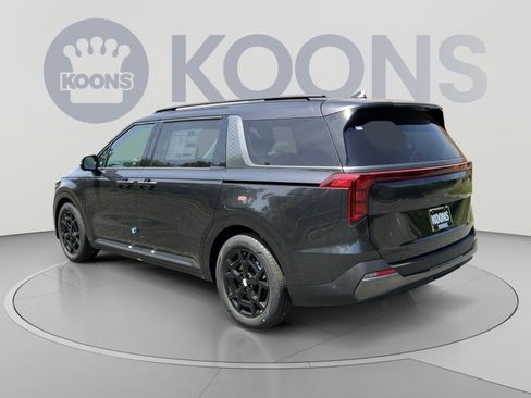 New 2026 Kia Carnival SX w/ SX Dark Edition Package FWD image 4