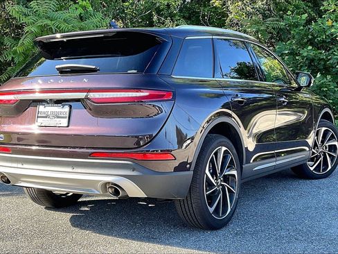 Used 2023 Lincoln Corsair Reserve w/ Equipment Group 202A AWD/4WD image 13