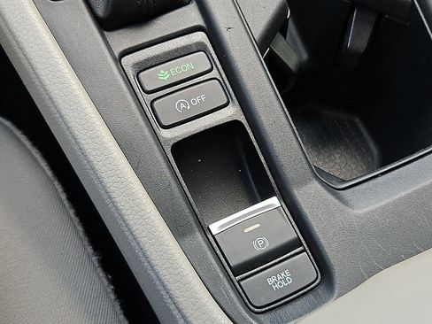 Used 2023 Honda Accord LX image 24