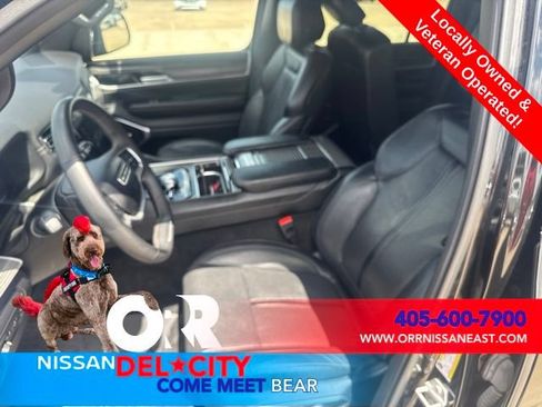 Used 2024 Jeep Wagoneer L Series II w/ Flexible Seating Group AWD/4WD image 17
